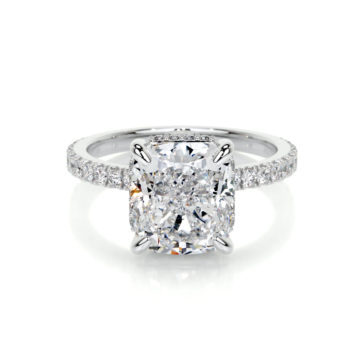 Cushion cut solitaire