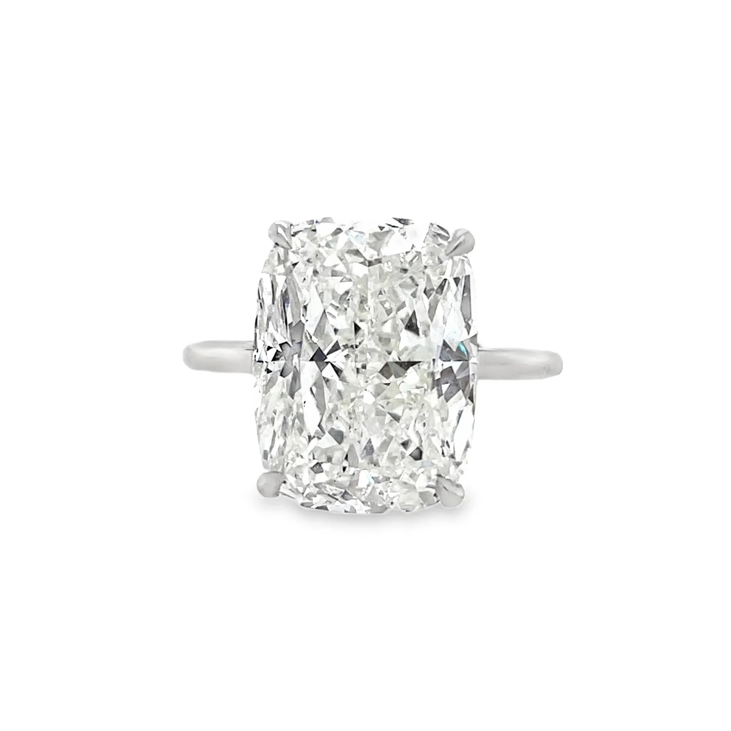 Cushion cut engagement rings