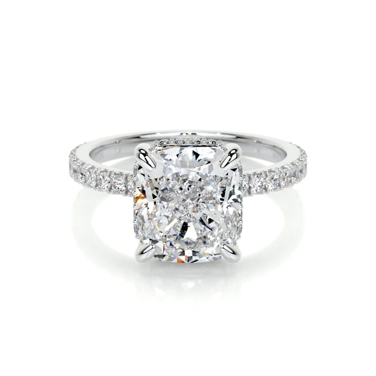 Cushion cut solitaire